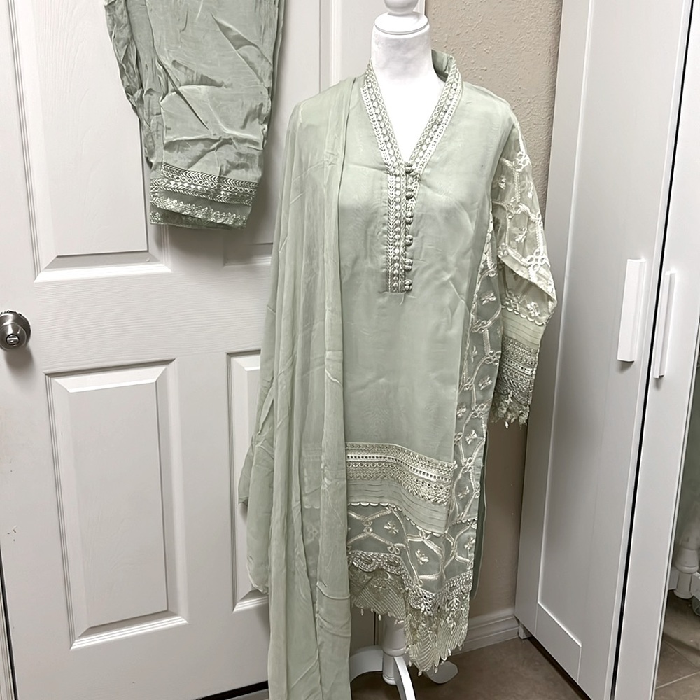 Pakistani Indian Shalwar Kameez Apple Green Embro… - image 1